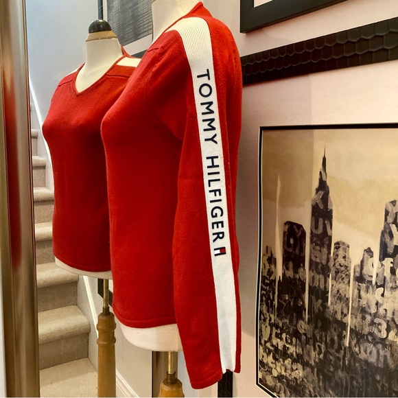 Vintage Tommy Hilfiger Jeans Sweater size medium - Picture 5 of 9